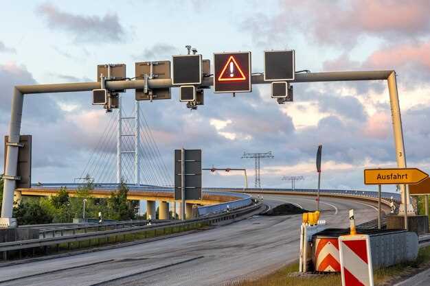 Как отличить автомагистраль с полноценной разметкой и разделением потоков?