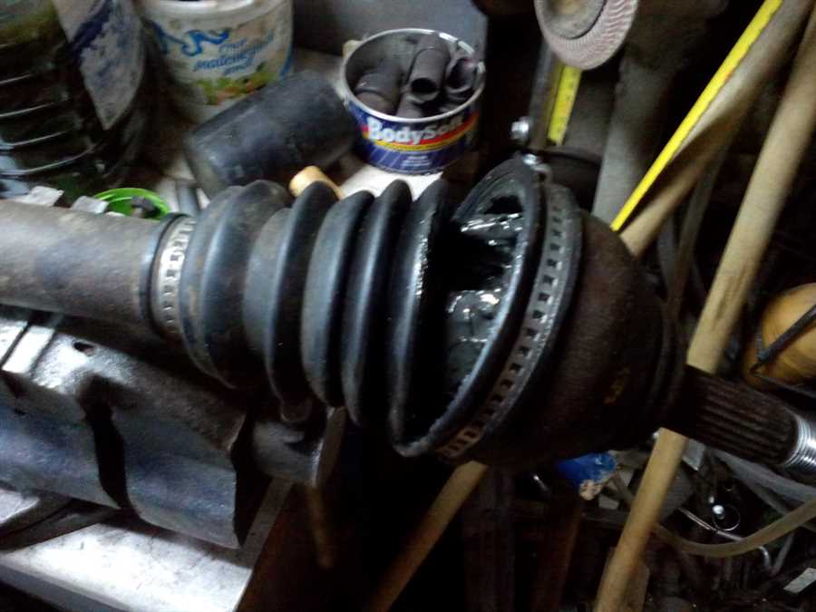 Как заменить трипоид (патрубок) на автомобиле Renault Logan — пошаговая инструкция, проблемы и их решение