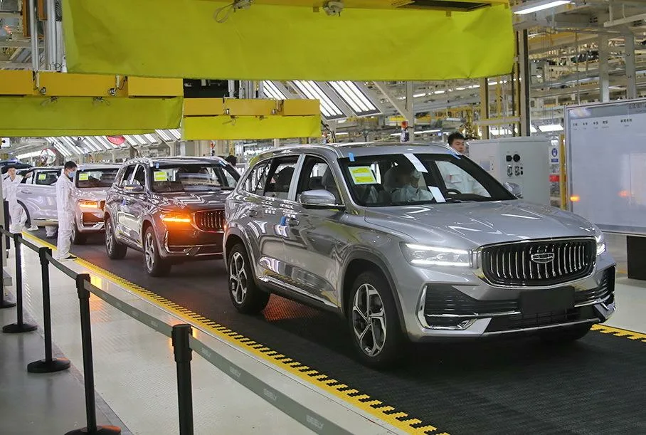 Официальная поставка или параллельный импорт Geely: в чем различия